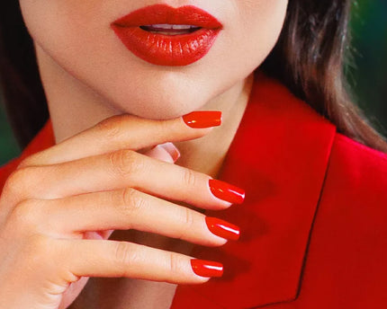 Victoria Vynn Salon Gellak | #443 Timeless Red