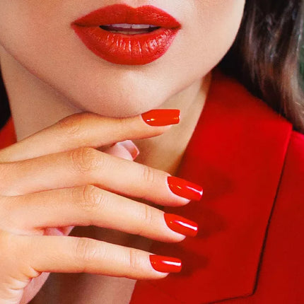 Victoria Vynn Salon Gellak | #443 Timeless Red