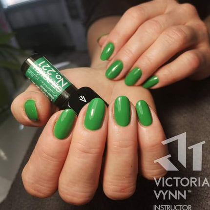 Victoria Vynn Salon Gellak | #221 Green Grass